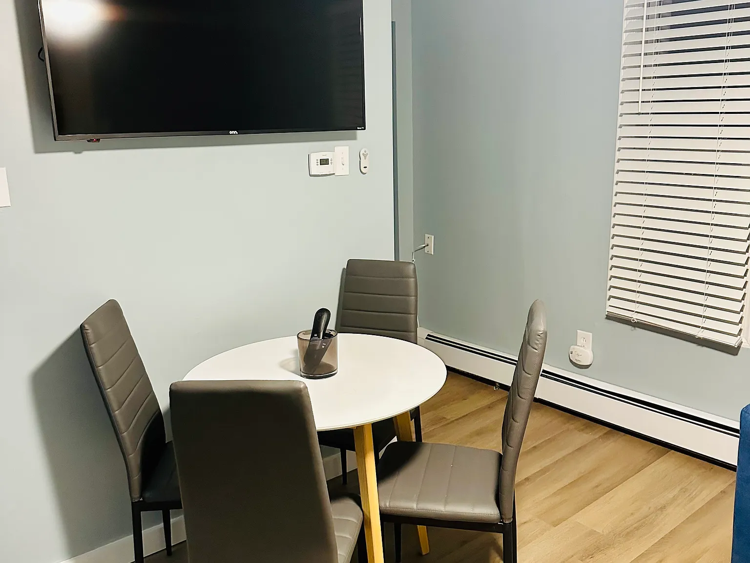 1 bed, 500 sqft, $1,300 — Photo 4