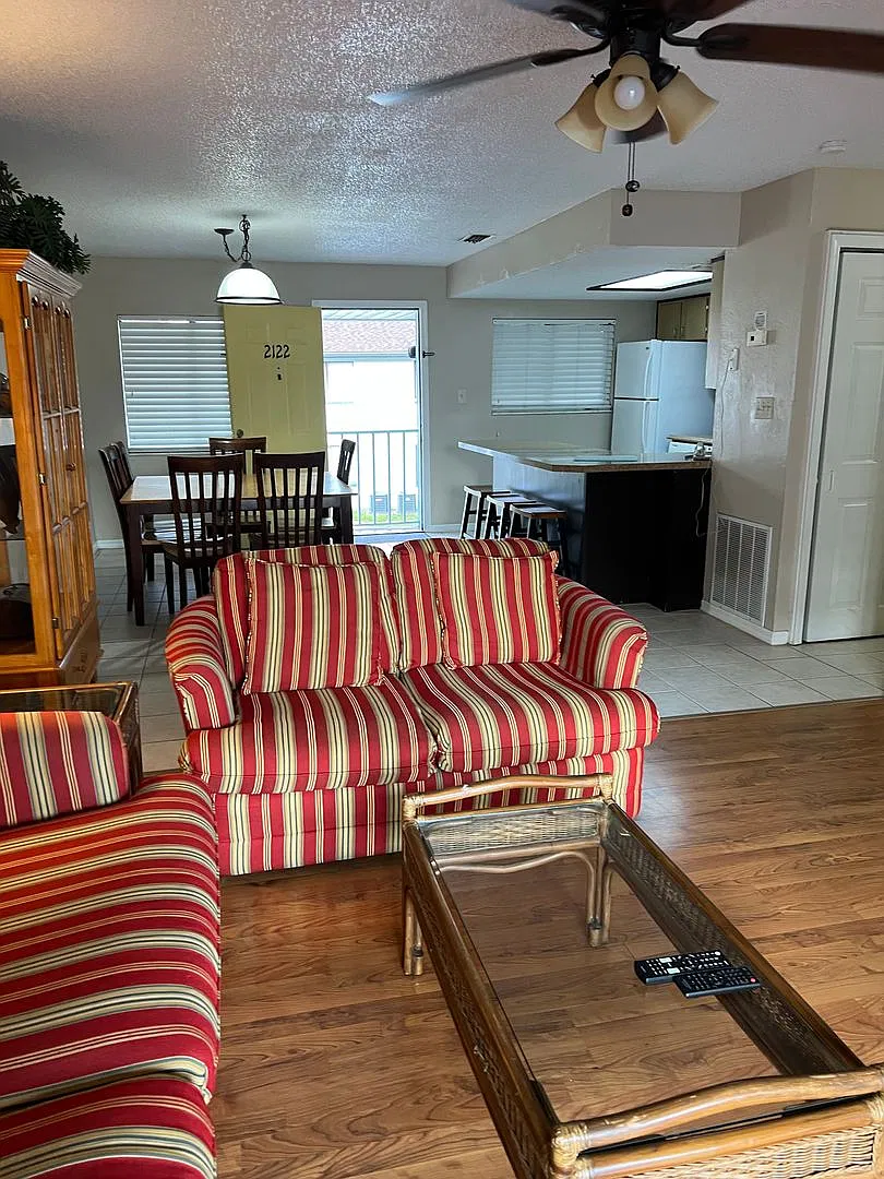 2777 N Poinciana Blvd — Photo 2