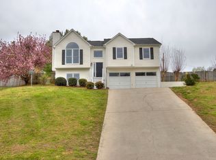 475 Bomar Ln, Douglasville, GA 30134