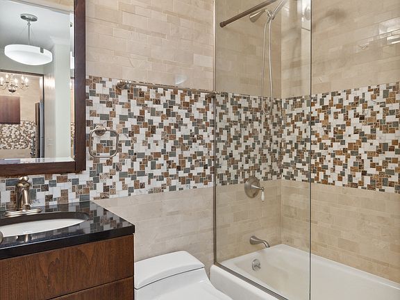 5th image of 235 E 40th St APT 7I