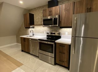 363 Parkside Dr #1, Toronto, ON M6R2Z5