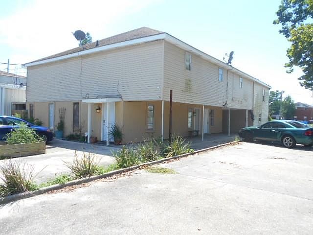 1st image of 3620 Rose Ave
