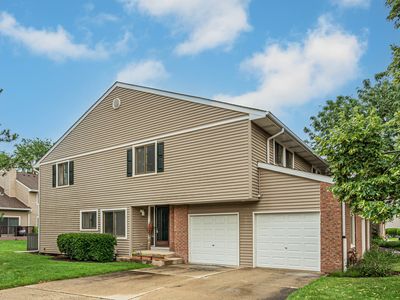 136 Windwood Ct #31, Buffalo Grove, IL, 60089