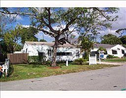 2nd image of 807 SW 7th Ave