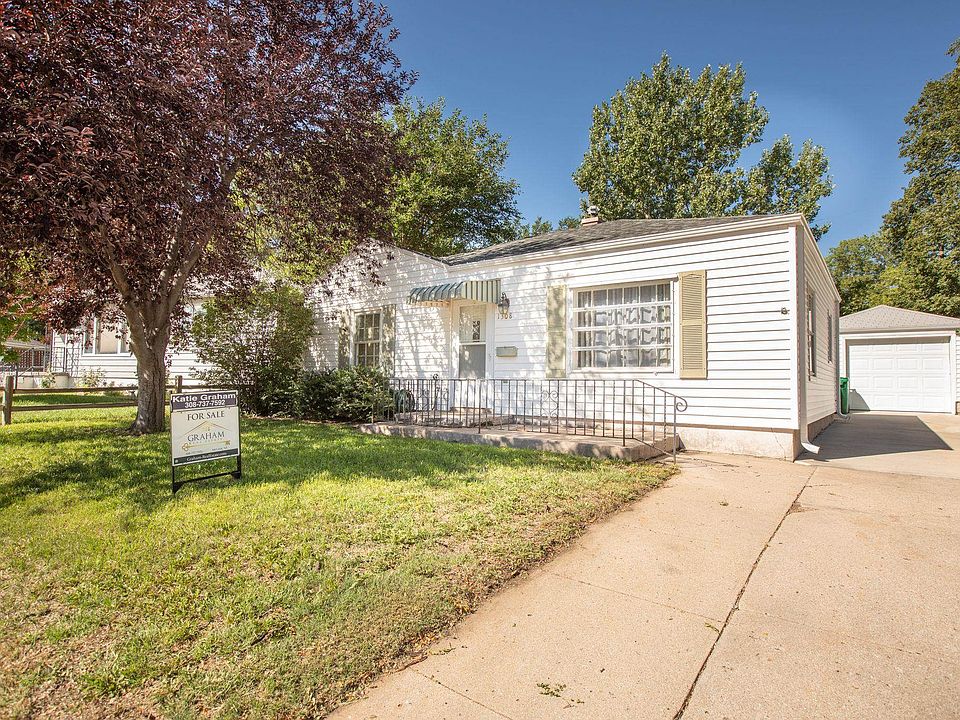 1st image of 1308 W Circle Dr