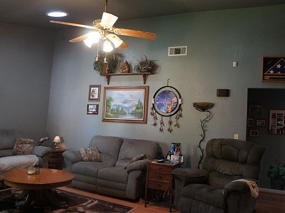 3rd image of 1240 Green Haven Dr