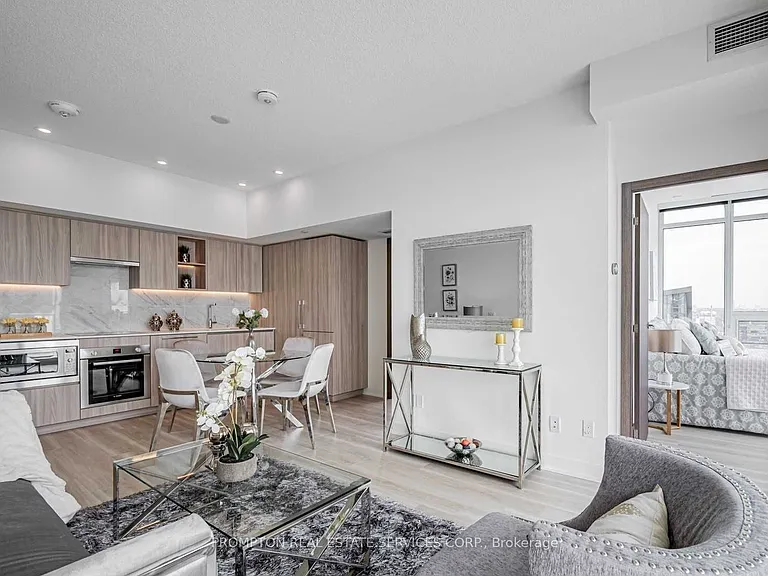 17 Bathurst St #3810 — Photo 8
