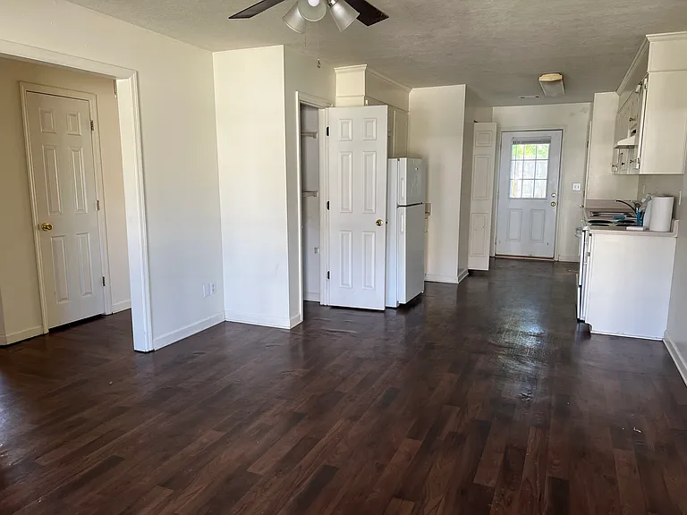 2306 Old Barton Chapel Rd — Photo 2