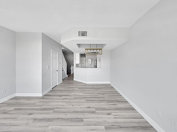 3rd image of 785 SW 148th Avenue #1412
