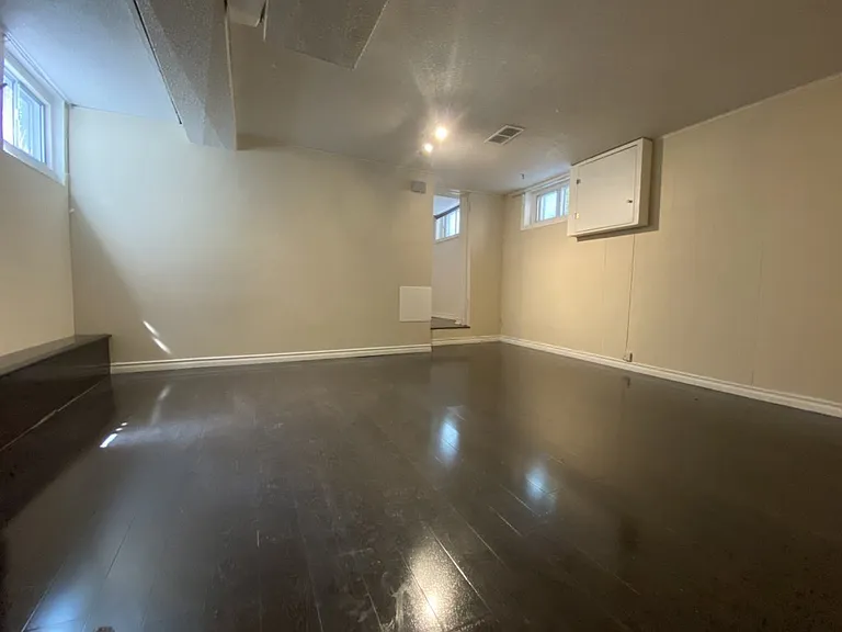 76 Eastwood Rd #X — Photo 14