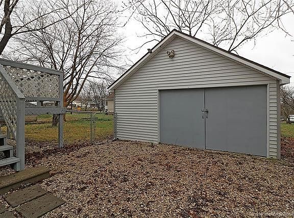 5th image of 1038 N Middle St