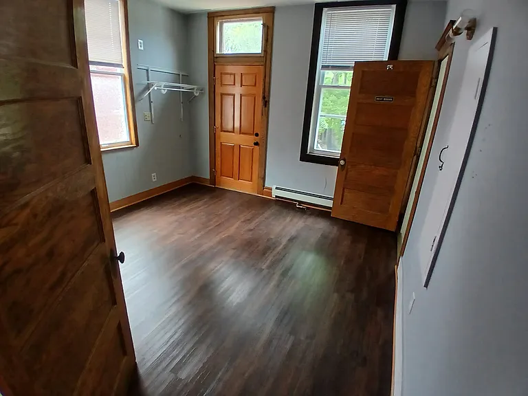 133 Virginia Ave #B — Photo 5