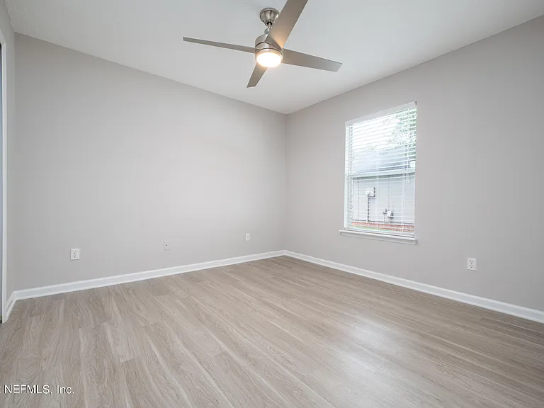 171 Elmwood Dr — Photo 23