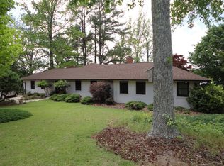 110 Crescent Dr, Carrollton, GA 30117
