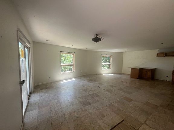 3rd image of 35 Sandy Point