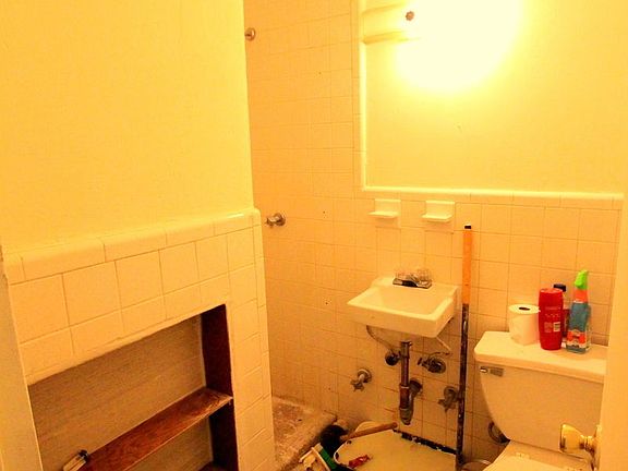 5th image of 41 E 30th St APT 1A