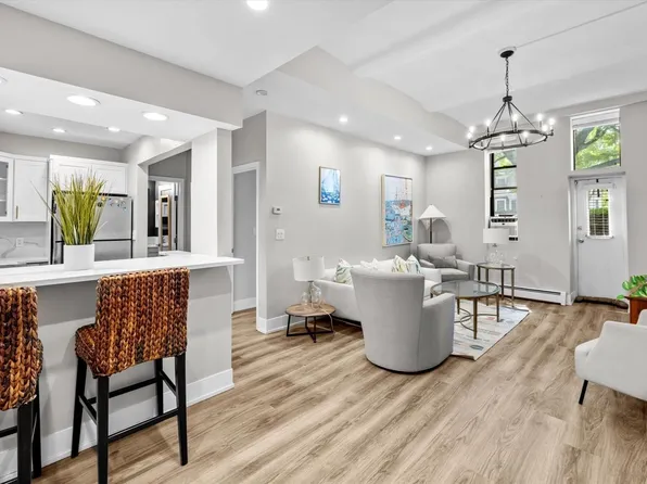 60 Gibson St APT 104, Dorchester, MA 02122