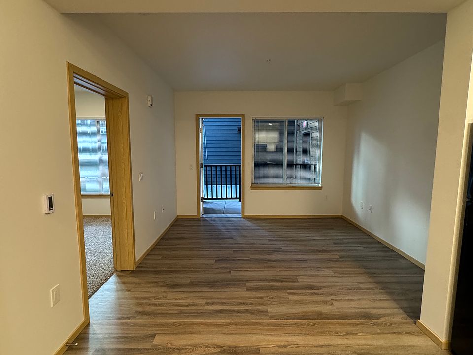 1st image of 625O W Meeker St #244
