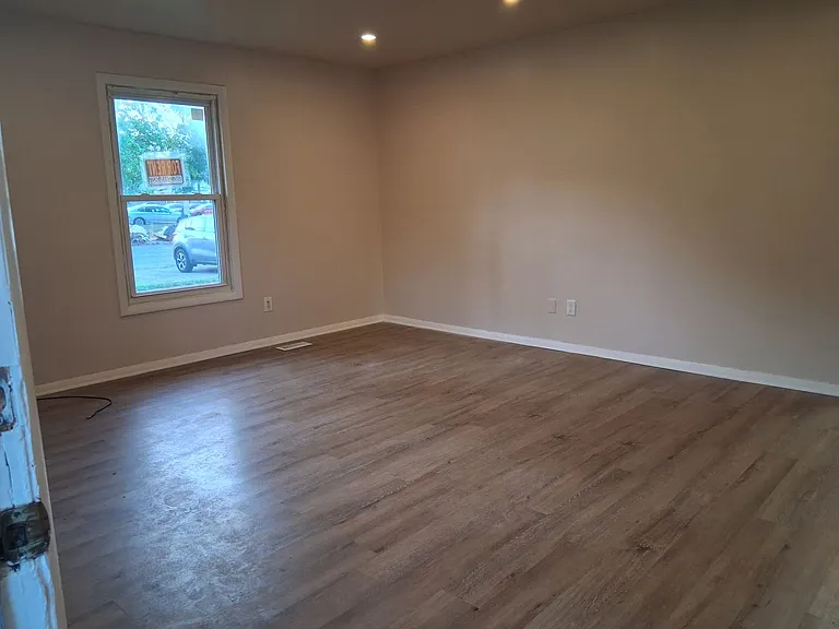 20 Maureen Ct — Photo 5