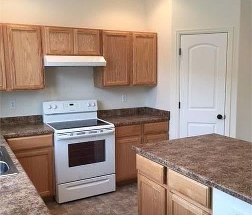 2nd image of 1611 Woodcock St