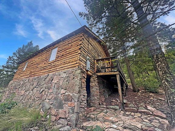 2nd image of 51 Mountain Rd