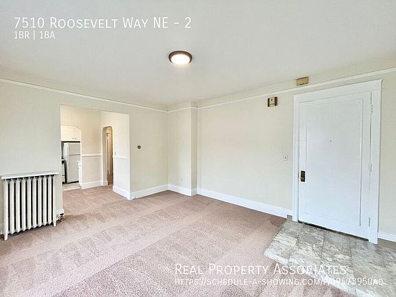 3rd image of 7510 Roosevelt Way NE APT 2