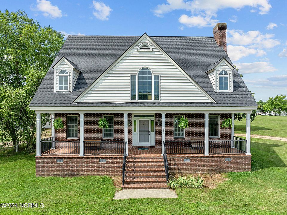 1st image of 669 Rose Boulevard