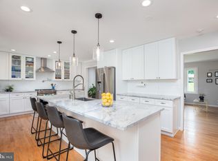 3914 Rive Dr, Alexandria, VA 22309