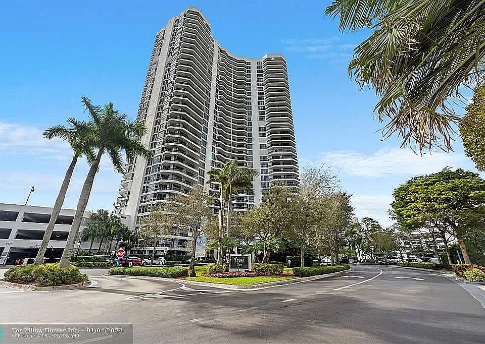 1st image of 3530 Mystic Pointe Dr APT 908