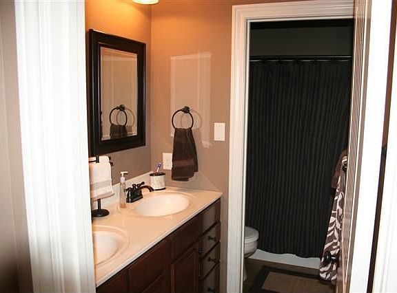 2nd image of 3705 Pamela Dr