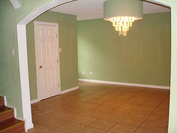 4th image of 1701 Kirkwood Dr