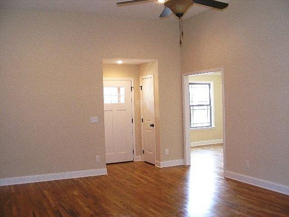 3rd image of 130 Briar Meadow Trl