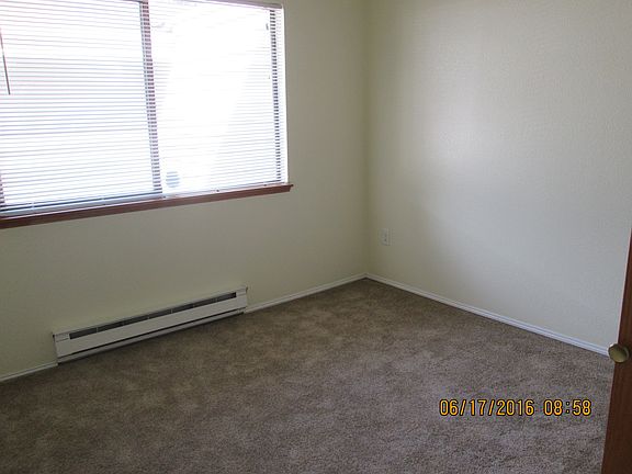 Bedroom (2)