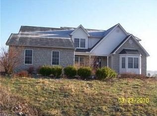 7880 Pleasant View Rd SE, Lancaster, OH 43130