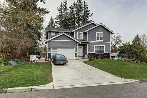 1011 158th Pl SE Photo 1