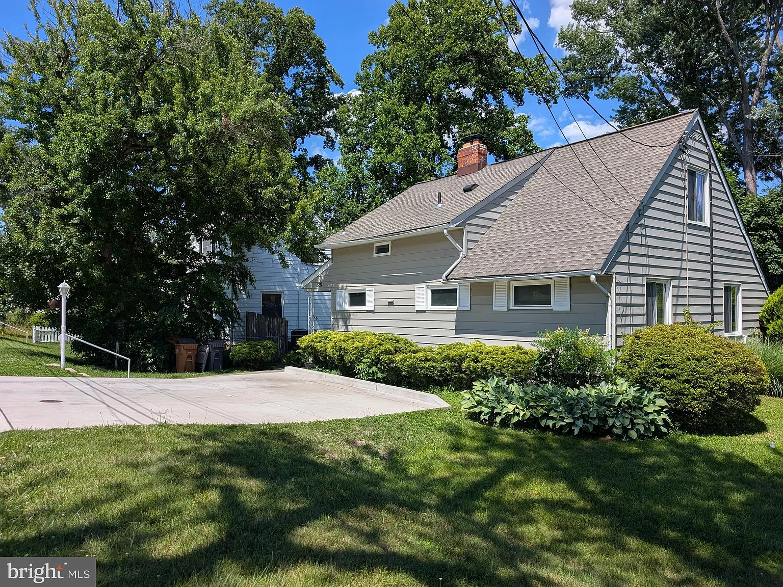 5 bed, 1688 sqft, $3,250 — Photo 3