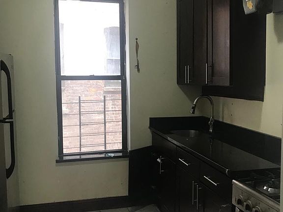 3rd image of 545 W 144th St APT 10
