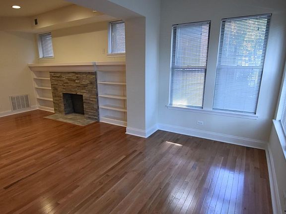 2nd image of 4404 N Wolcott Ave #2