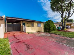 5525 NW 194th Circle Ter, Opa Locka, FL 33055