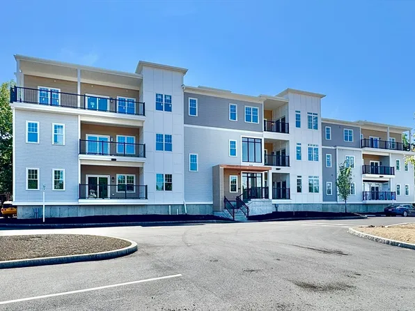 90 E Central St #301, Franklin, MA 02038