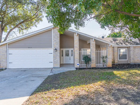 8819 WATERSIDE, San Antonio, TX 78239