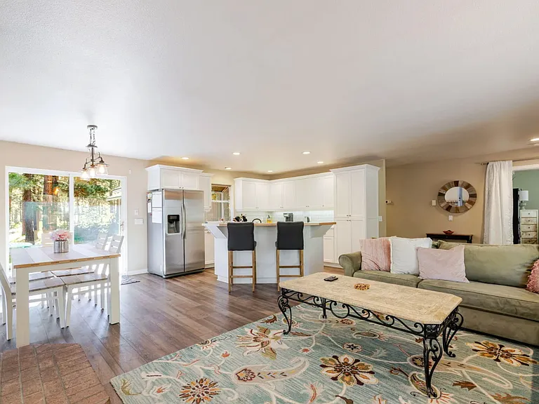 56443 Celestial Dr — Photo 5