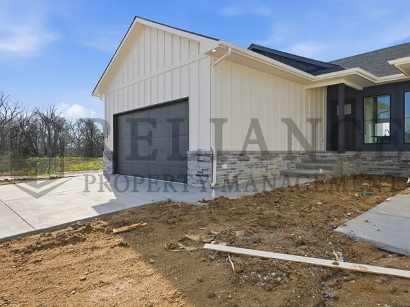 5241 N Pinecrest St, Wichita, KS 67220