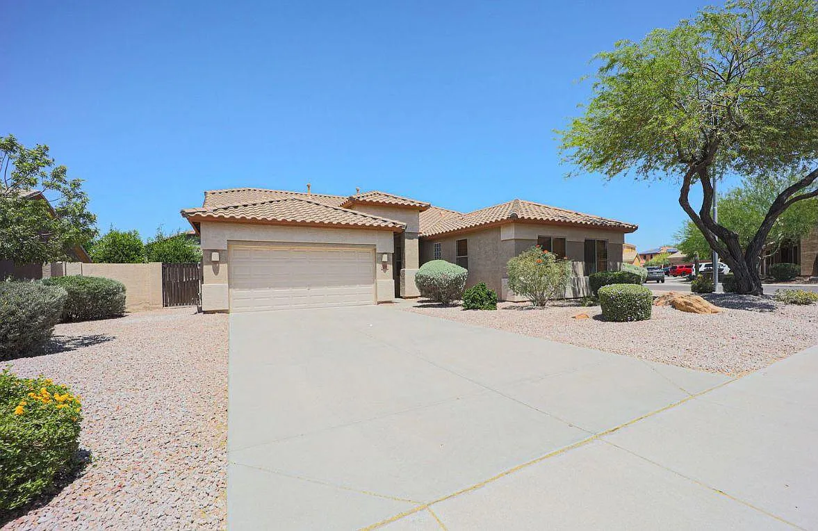 Building Photo - 7360 W Tether Trl
