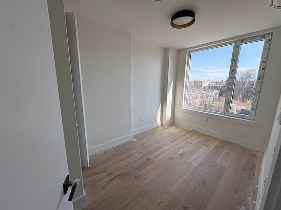 3rd image of 2401 Cortelyou Rd #4D