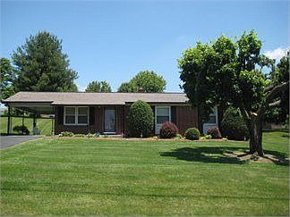 2nd image of 104 Robinson Dr
