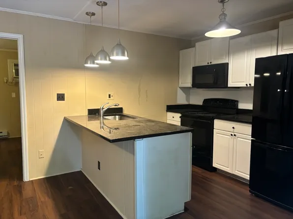 4295 Brownsboro Rd #4, Winston Salem, NC 27106