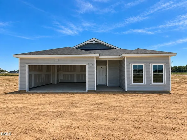 102 Piper Pointe Dr, Pikeville, NC 27863