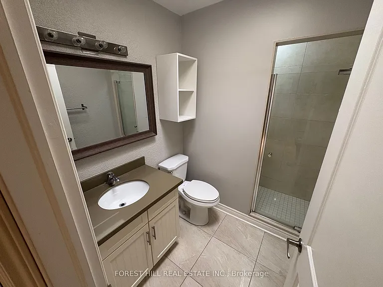 341 Lakeshore Rd E #2 — Photo 12