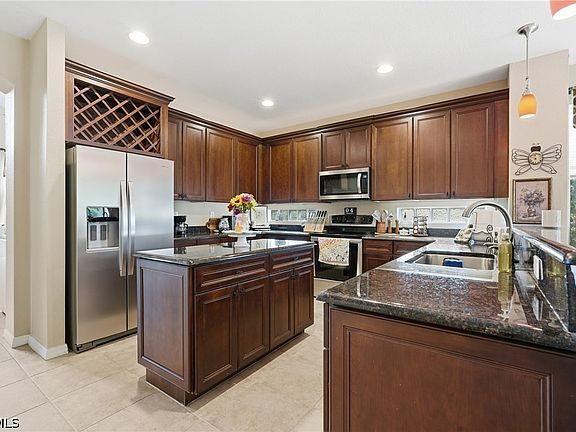 3rd image of 3565 Malagrotta Cir